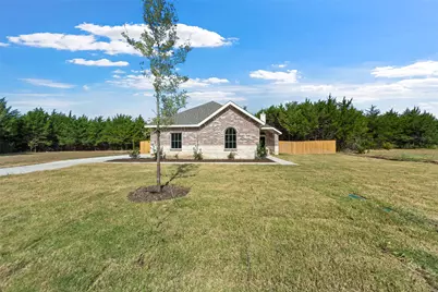 425 Watercrest Lane, Glenn Heights, TX 75154 - Photo 4
