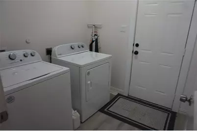 4819 Baldwin Street, Dallas, TX 75210 - Photo 12
