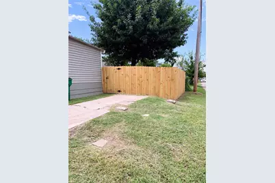 1700 Oneal Street, Greenville, TX 75401 - Photo 8