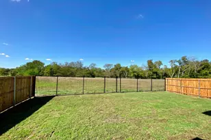 310 Devonshire Dr, Greenville, TX 75401 - Photo 34