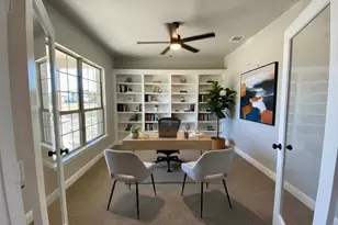 350 Devonshire Dr, Greenville, TX 75401 - Photo 6