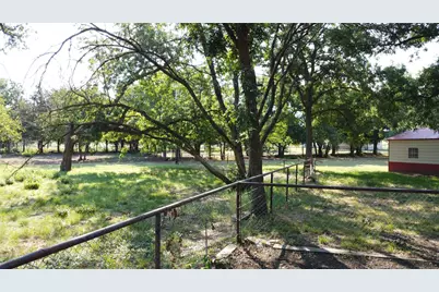 2815 Fm 3092, Gainesville, TX 76240 - Photo 26