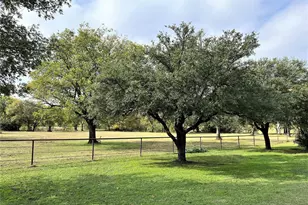 2815 Fm 3092, Gainesville, TX 76240 - Photo 20