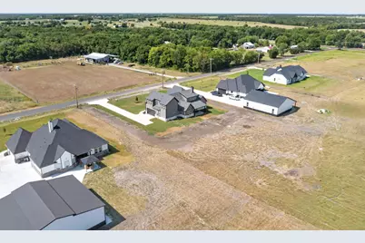 204 Cr 4615, Wolfe City, TX 75496 - Photo 40