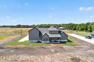 204 Cr 4615, Wolfe City, TX 75496 - Photo 38