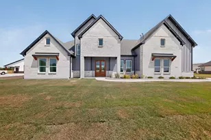 204 Cr 4615, Wolfe City, TX 75496 - Photo 2