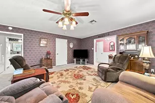 105 Virginia, Hewitt, TX 76643 - Photo 2
