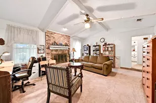 105 Virginia, Hewitt, TX 76643 - Photo 4