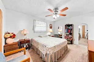 105 Virginia, Hewitt, TX 76643 - Photo 8