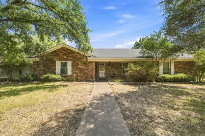 105 Virginia, Hewitt, TX 76643 - Photo 1