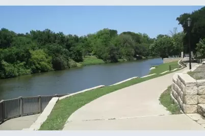 1207 NE Barnard Street, Glen Rose, TX 76043 - Photo 8