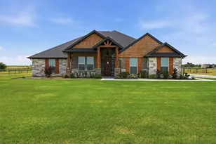 6941 Eagle Crk Dr, Godley, TX 76044 - Photo 2
