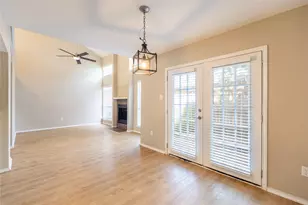 13234 Woodbend Ln, Dallas, TX 75243 - Photo 8