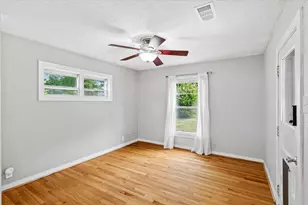 4708 Calmont Ave, Fort Worth, TX 76107 - Photo 4