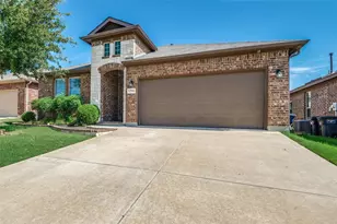 1733 Kachina Lodge Rd, Fort Worth, TX 76131 - Photo 2