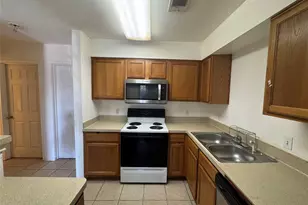 9817 Walnut St, Dallas, TX 75243 - Photo 4