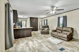 8108 Scenic Ridge Ct, Cresson, TX 76035 - Photo 2