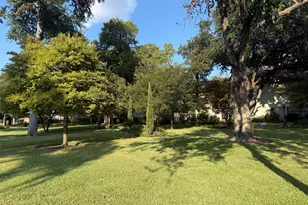 6422 Cedar Hollow Dr, Dallas, TX 75248 - Photo 26