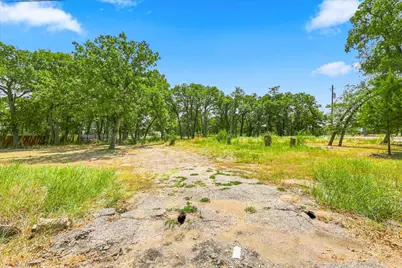 2000 Dowdy Ferry Road, Dallas, TX 75217 - Photo 8