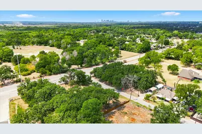 2000 Dowdy Ferry Road, Dallas, TX 75217 - Photo 4
