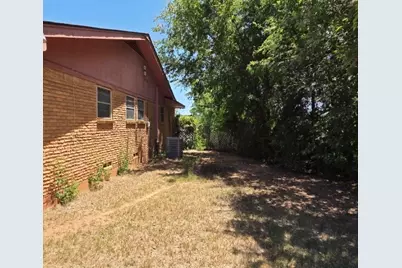 1624 Andrews Drive, Wichita Falls, TX 76301 - Photo 2