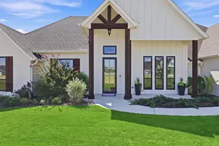 1072 Paradise Pkwy, Poolville, TX 76487 - Photo 2