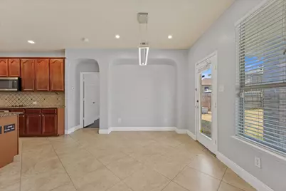 2236 Sparrow Hawk Court, Grand Prairie, TX 75052 - Photo 14