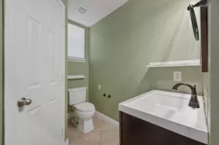2236 Sparrow Hawk Ct, Grand Prairie, TX 75052 - Photo 10