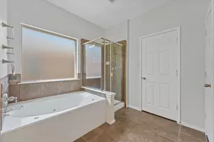 2236 Sparrow Hawk Ct, Grand Prairie, TX 75052 - Photo 20
