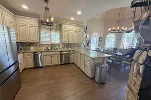 100 Kings Row Dr, Mansfield, TX 76063 - Photo 12
