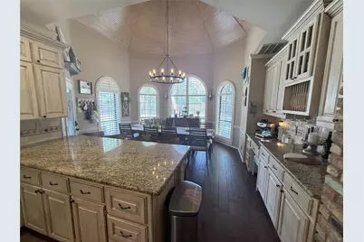 100 Kings Row Drive, Mansfield, TX 76063 - Photo 10