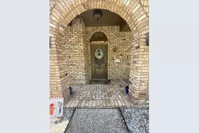100 Kings Row Drive, Mansfield, TX 76063 - Photo 4