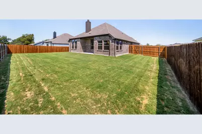 606 Austen Avenue, Tioga, TX 76271 - Photo 24