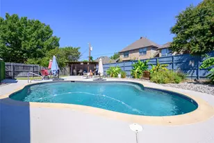 2906 River Crest St, Grapevine, TX 76051 - Photo 2