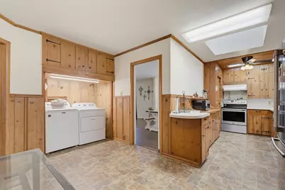 360 S 11th Avenue, Munday, TX 76371 - Photo 16