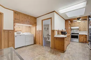 360 S 11th Ave, Munday, TX 76371 - Photo 16