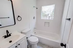 805 Crockett St, Garland, TX 75040 - Photo 6