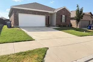 745 Richmond Dr, Lavon, TX 75166 - Photo 2