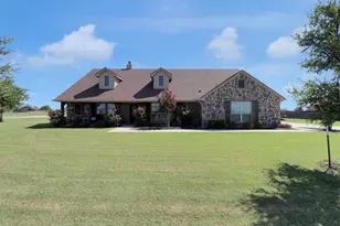 7818 Sagebrush Ln, Godley, TX 76044 - Photo 2