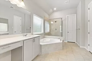 1005 Rosebay Dr, Fort Worth, TX 76247 - Photo 20
