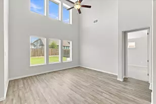 1005 Rosebay Dr, Fort Worth, TX 76247 - Photo 4