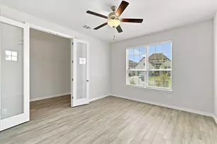1005 Rosebay Dr, Fort Worth, TX 76247 - Photo 2