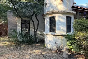 2819 Hollis St, Fort Worth, TX 76111 - Photo 2