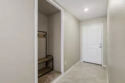 2901 Questa Street, Fort Worth, TX 76119 - Photo 4