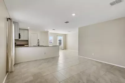 2901 Questa Street, Fort Worth, TX 76119 - Photo 8