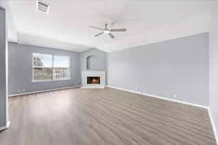 1506 Waters Edge Dr, Glenn Heights, TX 75154 - Photo 14