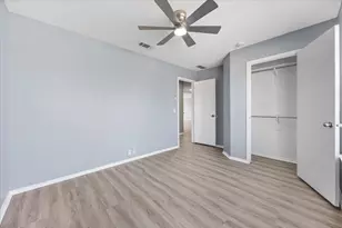 1506 Waters Edge Dr, Glenn Heights, TX 75154 - Photo 8