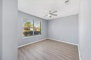 1506 Waters Edge Dr, Glenn Heights, TX 75154 - Photo 20