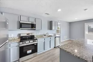 1506 Waters Edge Dr, Glenn Heights, TX 75154 - Photo 24
