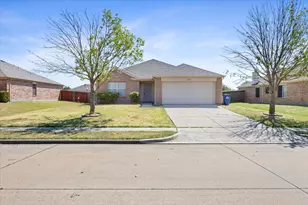 1506 Waters Edge Dr, Glenn Heights, TX 75154 - Photo 1